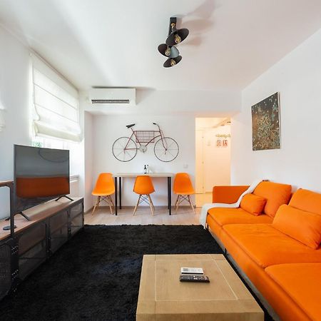 City Center-Cozy One Bedroom Apartment Bukarest Exterior foto